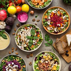 Bei Fenchel stellen Sie sich Ihren eigenen gesunden Mahlzeitensalat zusammen