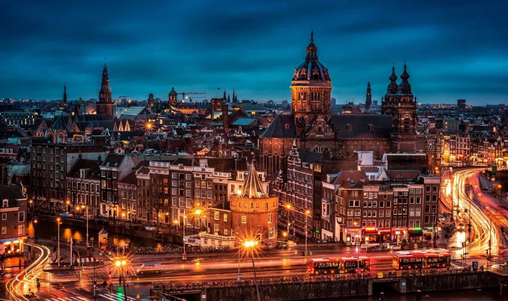 Amsterdam compie 750 anni! E la città sta festeggiando in grande stile