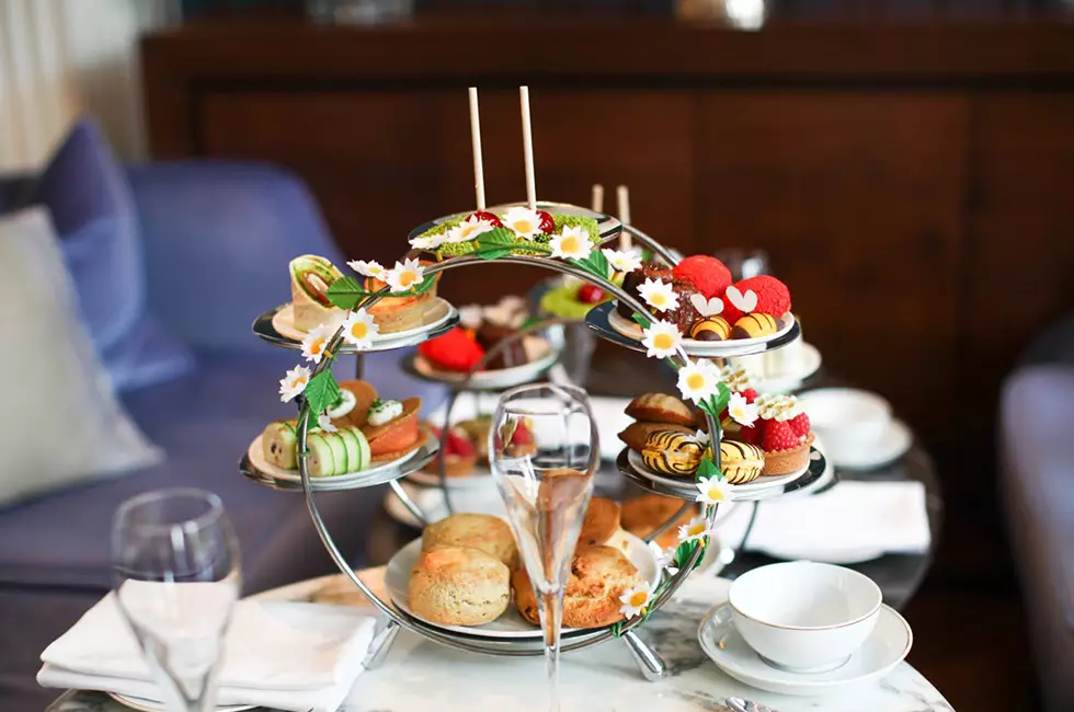 Pour un Afternoon Tea, rendez-vous au Waldorf Astoria