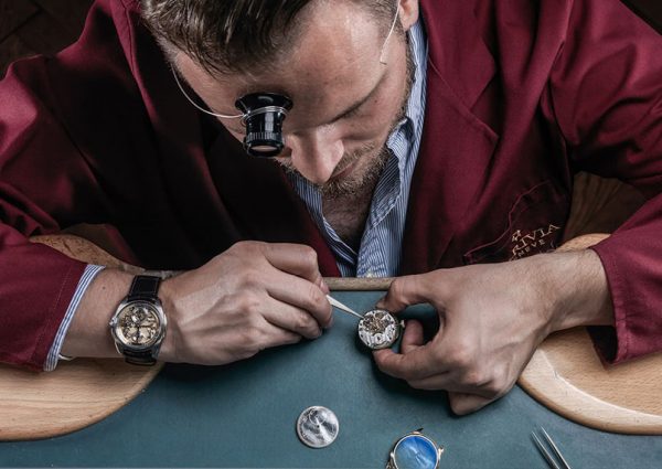 Xupes eröffnet in De Bijenkorf ein Pop-up mit Vintage-Uhren