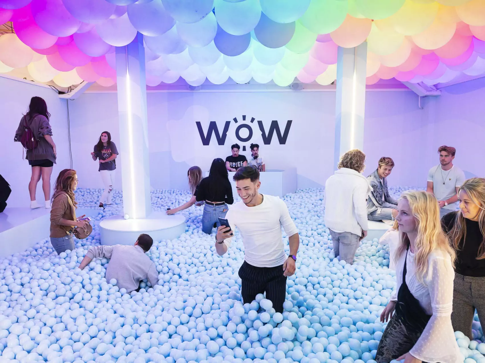 Sarah Mendes es la creadora del museo de instagram WONDR Experience